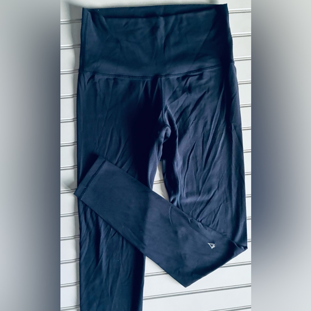 IVIVVA by Lululemon girls navy high waisted leggings